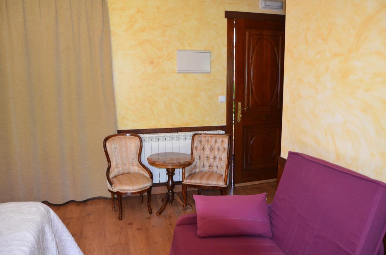 Hotel Arenas De Cabrales- Apartamentos Eksteriør bilde