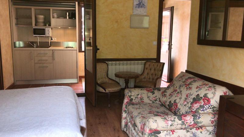 Hotel Arenas De Cabrales- Apartamentos Eksteriør bilde