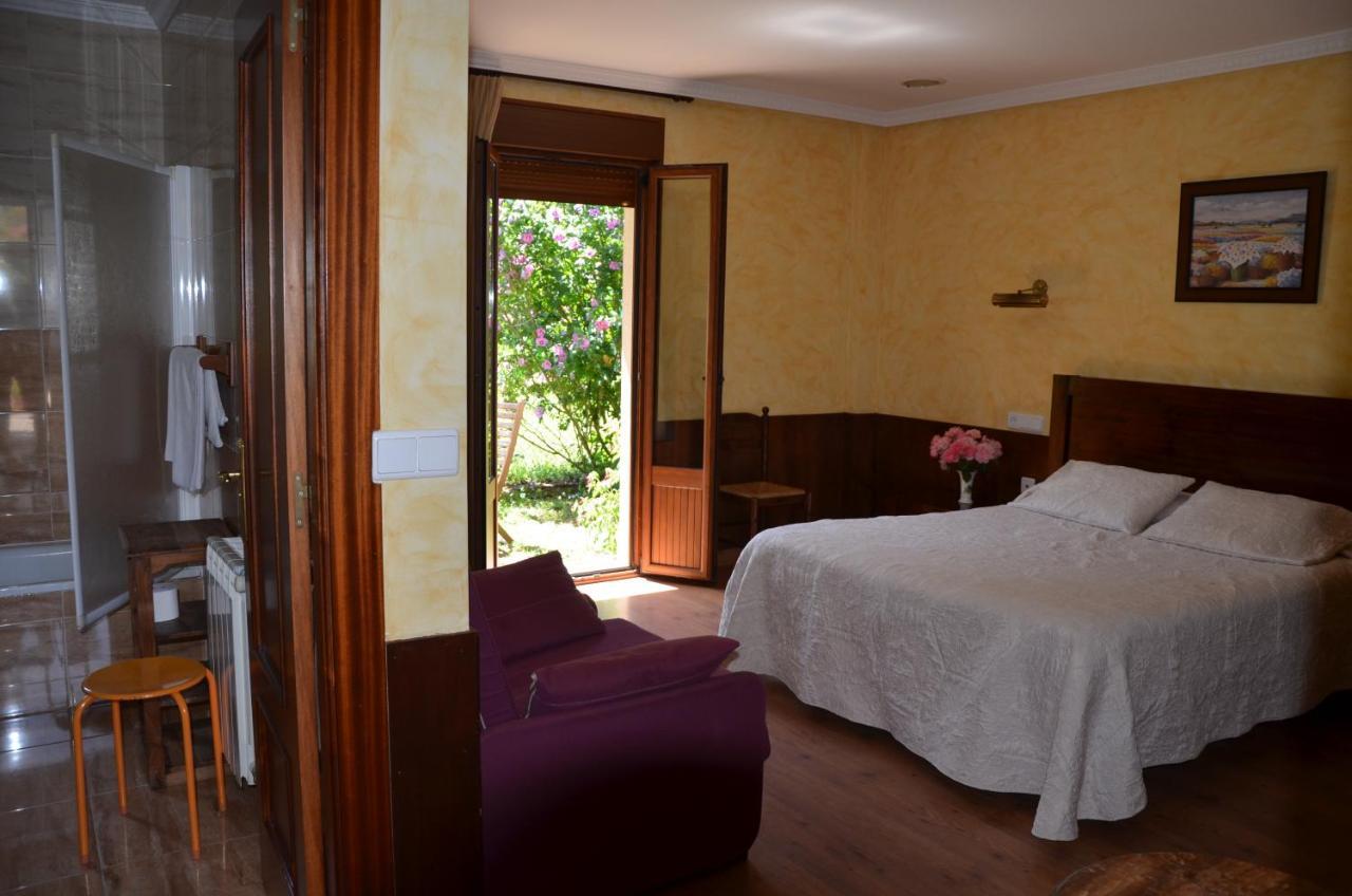 Hotel Arenas De Cabrales- Apartamentos Eksteriør bilde